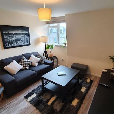 Lovely, Comfortable And Bright 3 Bedroom Top Floor Flat In City Centre Aberdeen Exterior foto